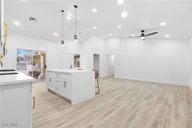 9512 Eagle Valley Drive, Las Vegas, NV 89134