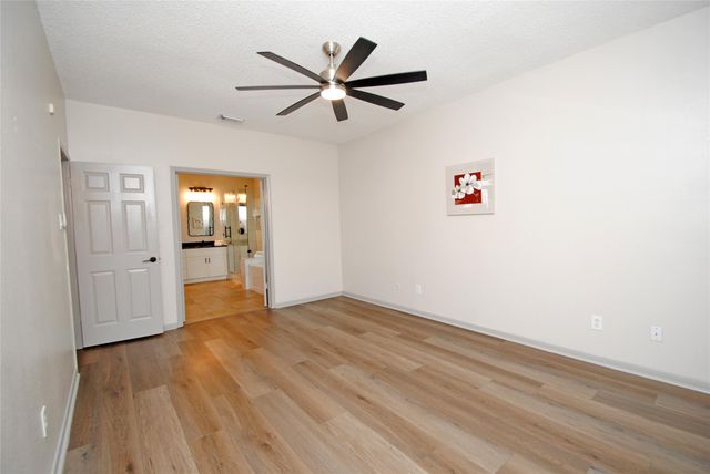 12427 Carlton Oaks Street, Tomball, TX 77377
