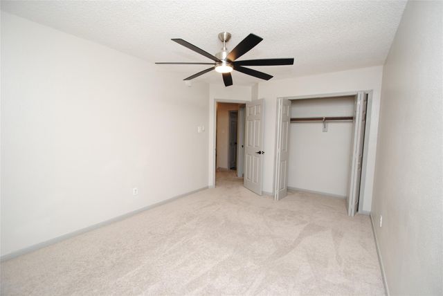 12427 Carlton Oaks Street, Tomball, TX 77377