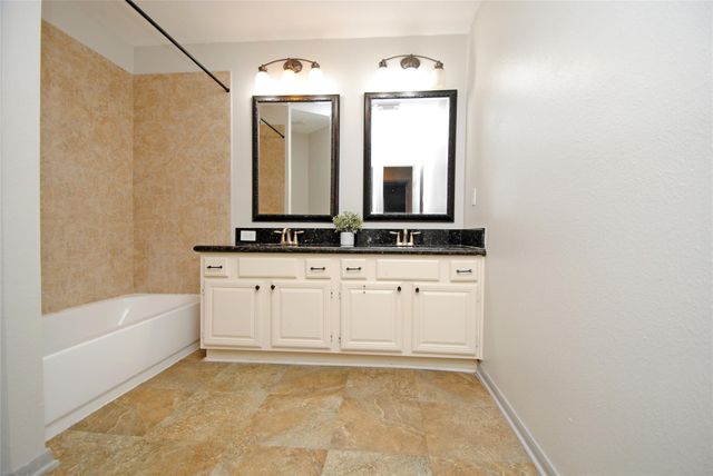 12427 Carlton Oaks Street, Tomball, TX 77377