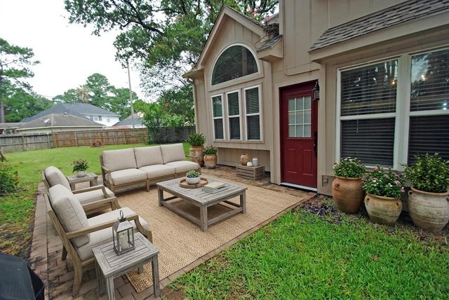 12427 Carlton Oaks Street, Tomball, TX 77377