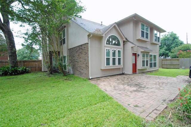 12427 Carlton Oaks Street, Tomball, TX 77377