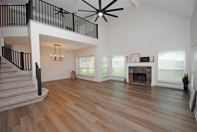 12427 Carlton Oaks Street, Tomball, TX 77377