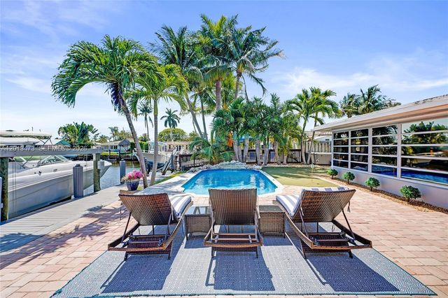 200 SE 3rd St, Pompano Beach, FL 33060