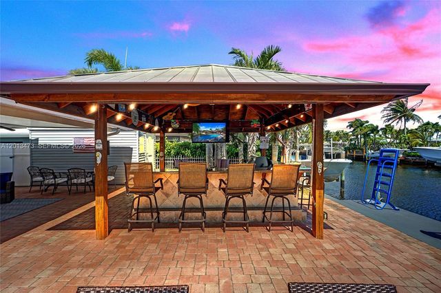 200 SE 3rd St, Pompano Beach, FL 33060