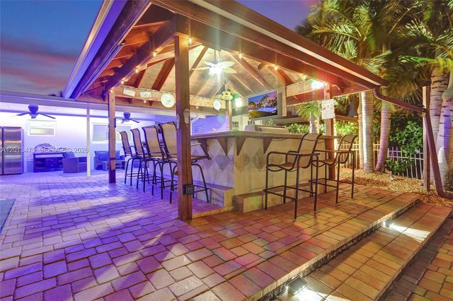 200 SE 3rd St, Pompano Beach, FL 33060