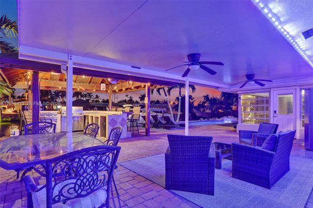 200 SE 3rd St, Pompano Beach, FL 33060