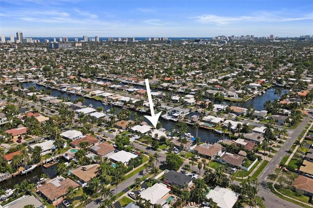 200 SE 3rd St, Pompano Beach, FL 33060