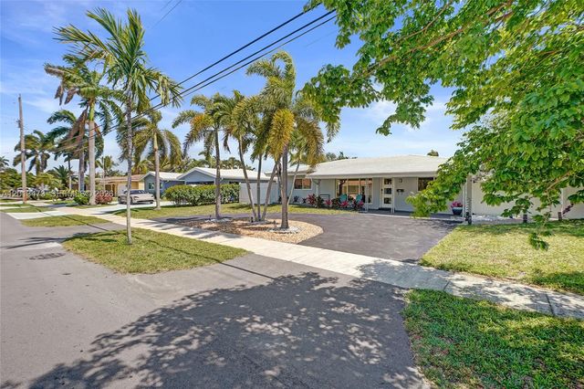 200 SE 3rd St, Pompano Beach, FL 33060