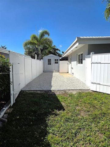 200 SE 3rd St, Pompano Beach, FL 33060