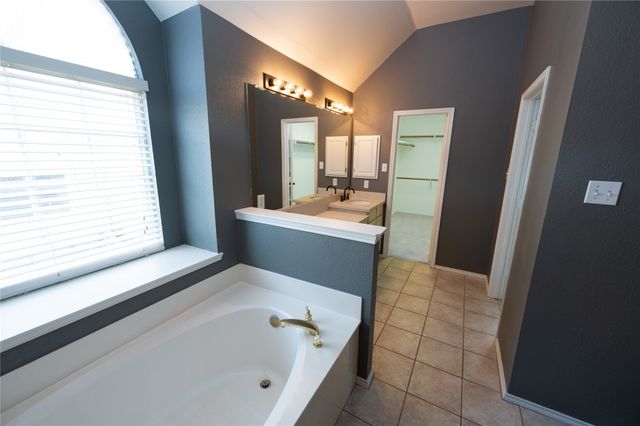 8417 Falconet Circle, Mckinney, TX 75072