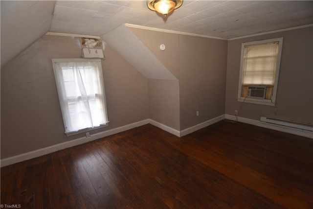 1045 Brookline Street, Winston-salem, NC 27107