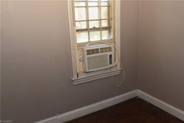 1045 Brookline Street, Winston-salem, NC 27107