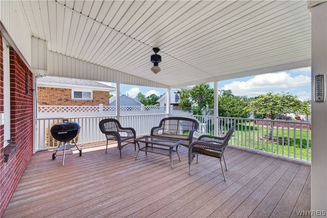 287 S Shore Blvd, Lackawanna, NY 14218