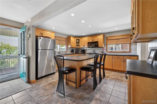 287 S Shore Blvd, Lackawanna, NY 14218