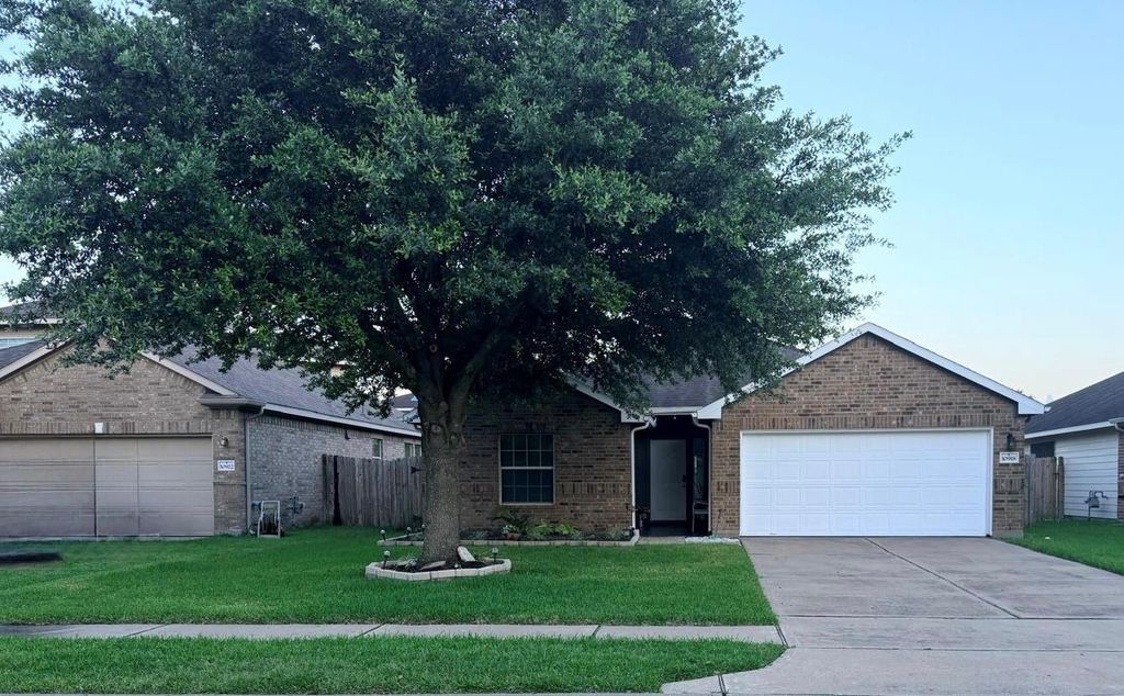 10918 Barker Gate Court, Cypress, TX 77433