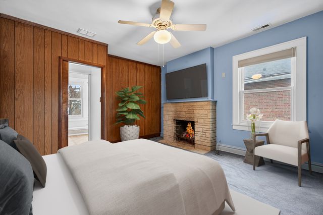 1820 S Prospect Avenue, Park Ridge, IL 60068