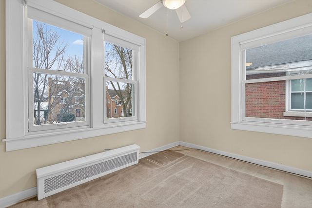 1820 S Prospect Avenue, Park Ridge, IL 60068