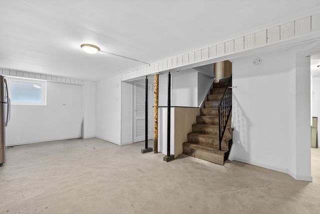 1820 S Prospect Avenue, Park Ridge, IL 60068