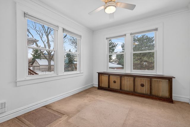 1820 S Prospect Avenue, Park Ridge, IL 60068