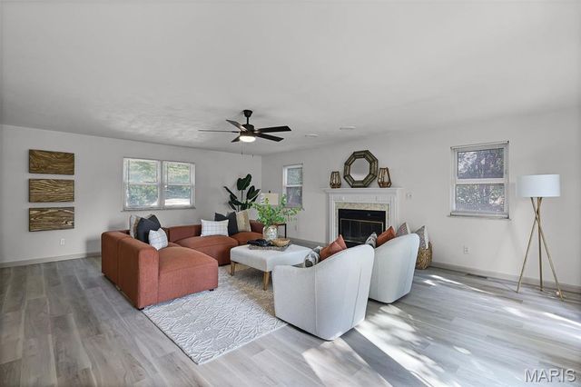 660 Herbst Drive, Florissant, MO 63031