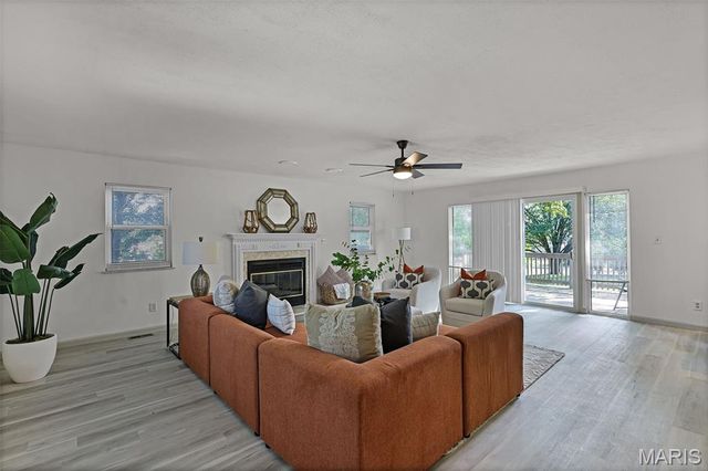 660 Herbst Drive, Florissant, MO 63031