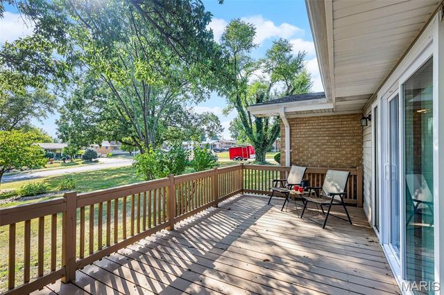 660 Herbst Drive, Florissant, MO 63031