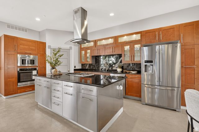 14902 S SADDLE LEAF CT, Draper, UT 84020