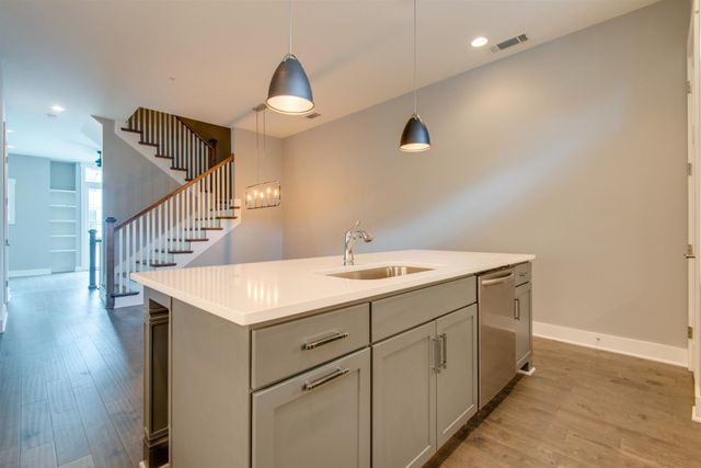440 Merritt Ave, Nashville, TN 37203