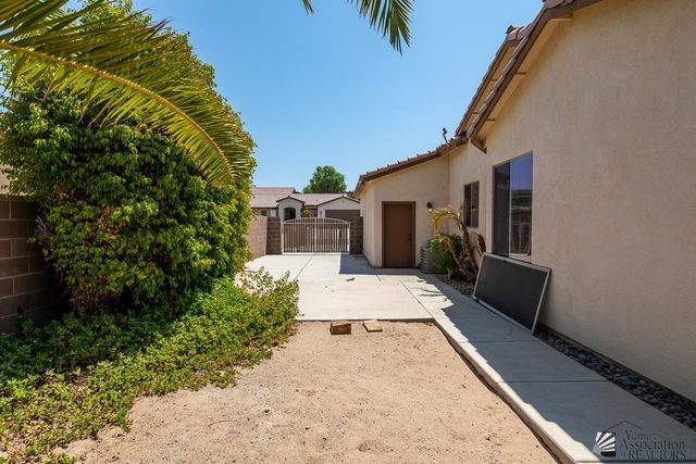 2496 S VIEW PARKWAY, Yuma, AZ 85365