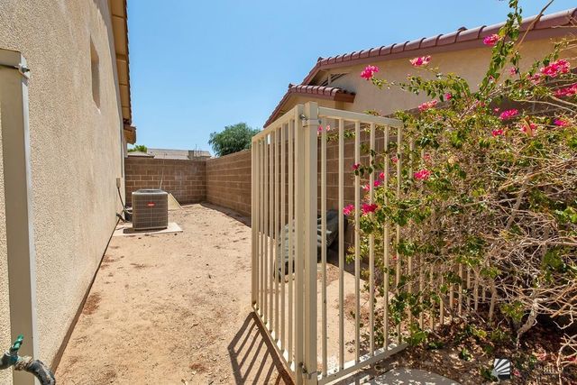 2496 S VIEW PARKWAY, Yuma, AZ 85365