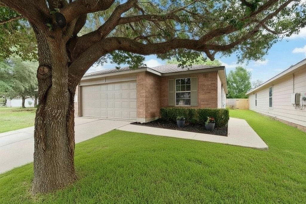 11225 Autumn Ash DR, Manchaca, TX 78652