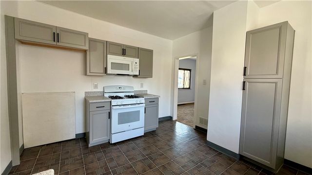 641 Garfield Street, Springdale Boro, PA 15144