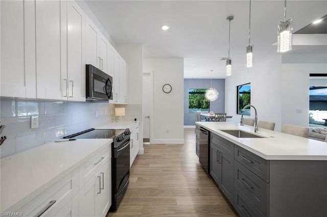4208 NW 13th ST, Cape Coral, FL 33993