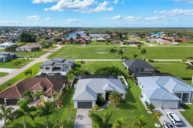 4208 NW 13th ST, Cape Coral, FL 33993