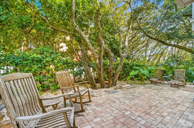 50 BEACH COTTAGE Lane, Atlantic Beach, FL 32233