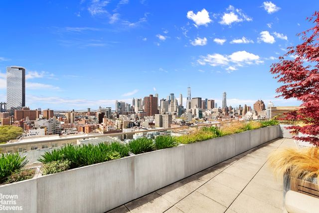 242 Broome St Apt 14D, New York City, NY 10002
