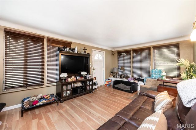 9958 South Road, Fairview Heights, IL 62208