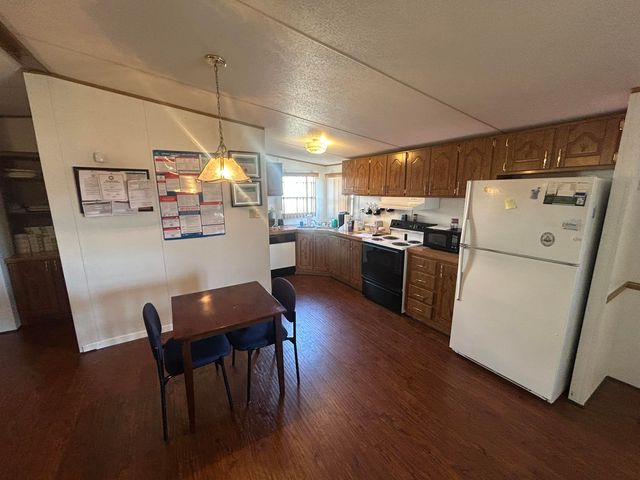 143 W State Highway 700, Whitley City, KY 42653