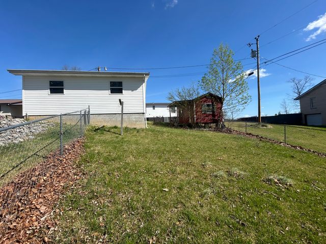 143 W State Highway 700, Whitley City, KY 42653