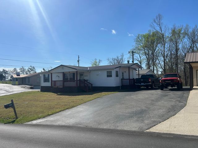 143 W State Highway 700, Whitley City, KY 42653