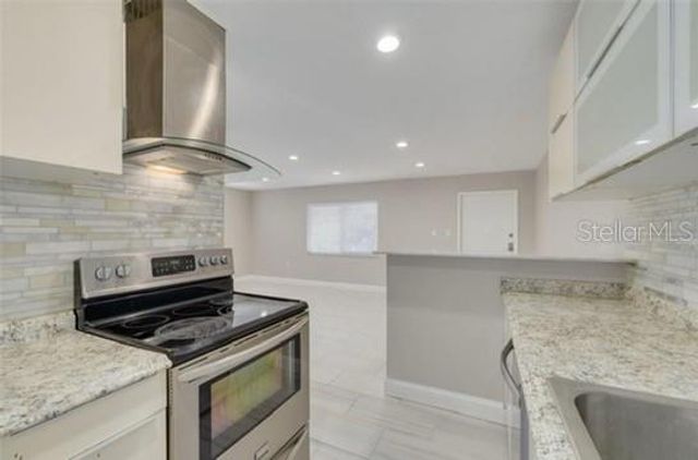 334 48TH AVENUE N 236, St Petersburg, FL 33703