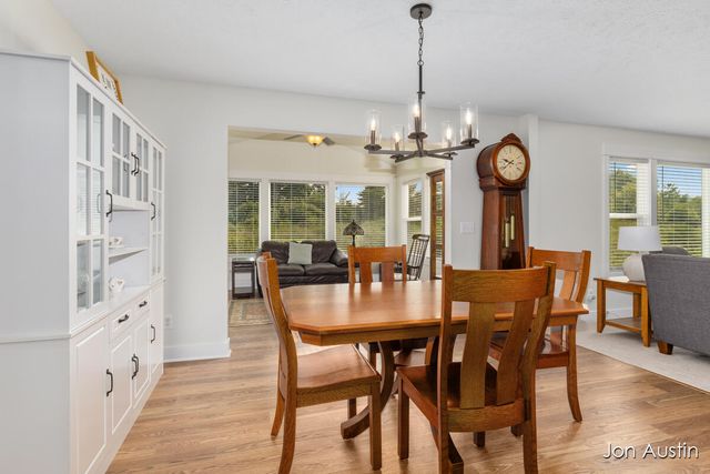 2929 E Morgan Trail, Rockford, MI 49341