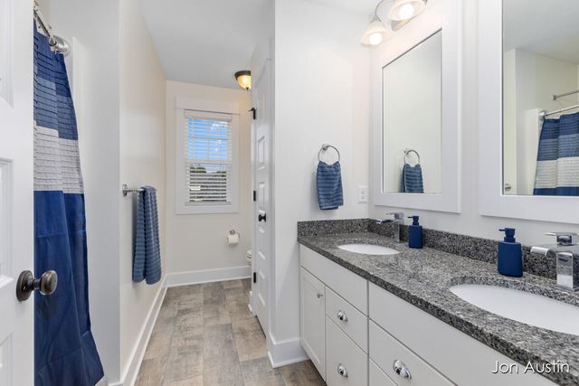 2929 E Morgan Trail, Rockford, MI 49341