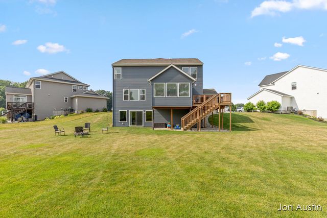2929 E Morgan Trail, Rockford, MI 49341