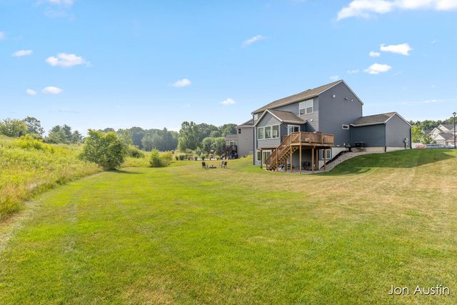 2929 E Morgan Trail, Rockford, MI 49341