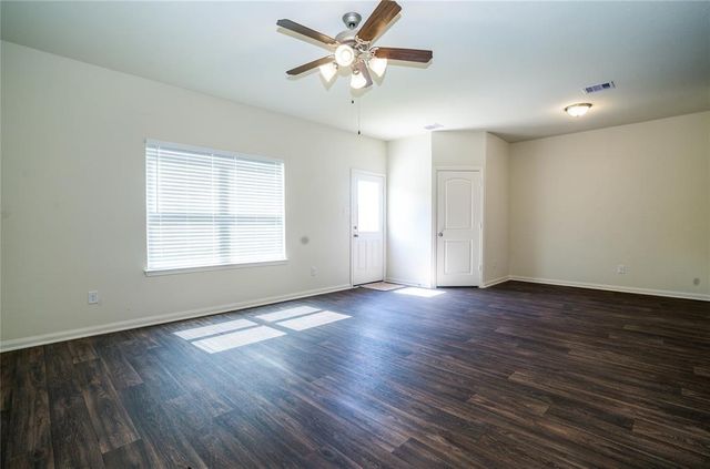 208 Autumn Berry Lane, Brookshire, TX 77423