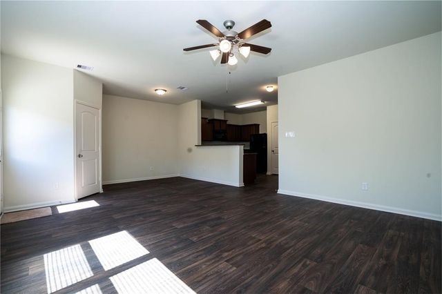 208 Autumn Berry Lane, Brookshire, TX 77423