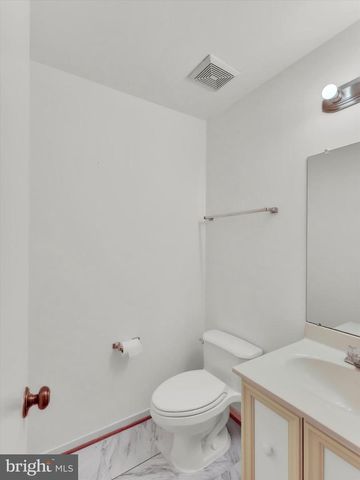 31 VALERIAN CT, Rockville, MD 20852