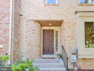 31 VALERIAN CT, Rockville, MD 20852